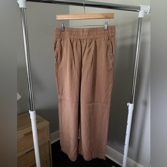 Calvin Klein Pants - Calvin Klein Women's Tan Wide Leg Pants Size M